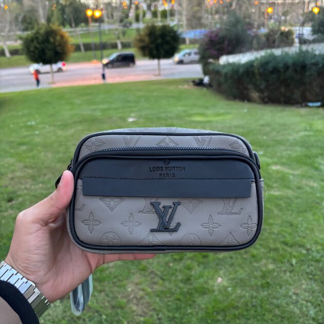 حقيبة LV X العصرية